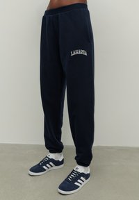 LA MANIA MATCH - Tepláky - dark blue