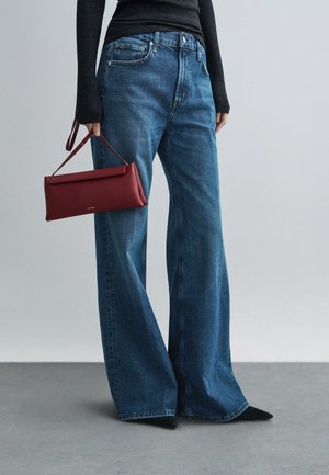 KIMBERLY - Alt laienevad teksad - blue denim