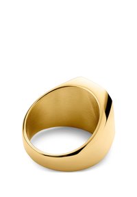Guldring med en glat, poleret overflade og et yderligere, geometrisk design. Har en mat finish indeni og blanke accenter.