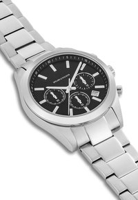 Edelstahl-Uhr mit schwarzem Zifferblatt, silbernen Stundenmarkierungen, drei Zifferblättern, Datumsanzeige und einem polierten, verlinkten Armband.