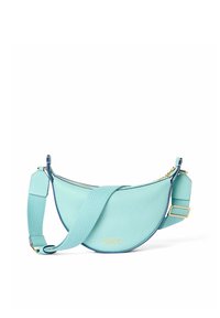 Borsa a tracolla in pelle azzurro chiaro con forma curva, finitura texturizzata e dettagli in oro. Presenta una tracolla intrecciata e regolabile.
