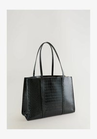 Ausgewählt, black croc effect