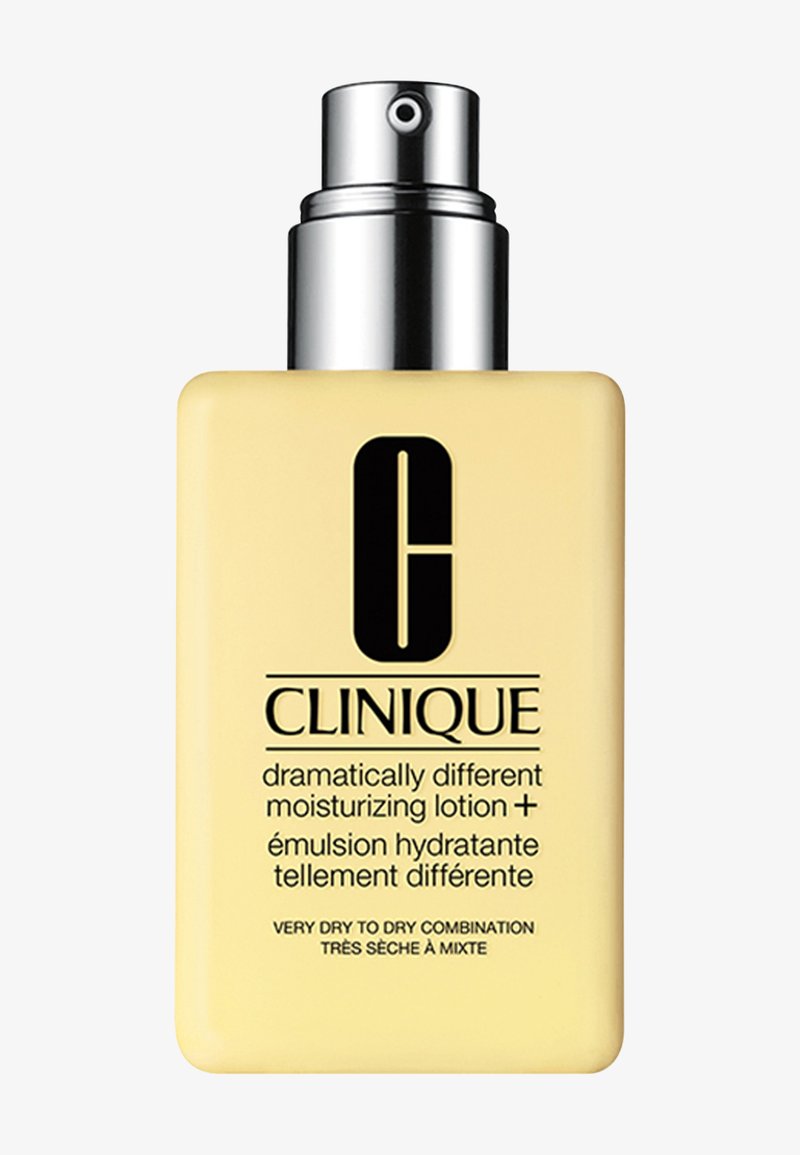 Clinique Dramatically Different Moisturizing Lotion+ in una bottiglia gialla con un erogatore argentato. Presenta un logo nero e testo del prodotto bilingue.