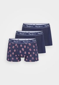 Drei Paare navyblaue Boxershorts mit kontrastierendem Bund, zwei davon mit einem bedruckten Design von roten Doppeldeckerbussen.