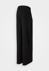 VMMBECKY SUPER WIDE PANTS - Pantalon classique - black