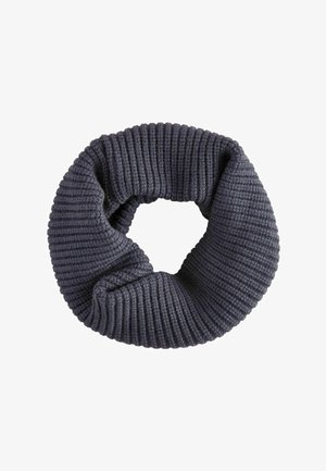 Tumši pelēkā ribotā adījuma mūža šalle ar apļa formu, ar teksturētu rakstu un mīkstu audumu siltumam un komfortam.