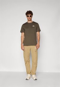 The North Face M SS SIMPLE DOME TEE - Sportfelső - new taupe green
