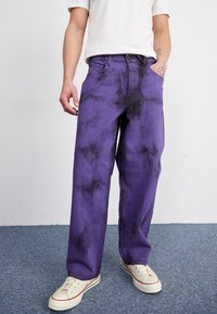Volcom BILLOW - Jeans loose fit - deep purple