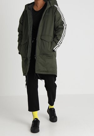 Kabát z prachového peří - olive