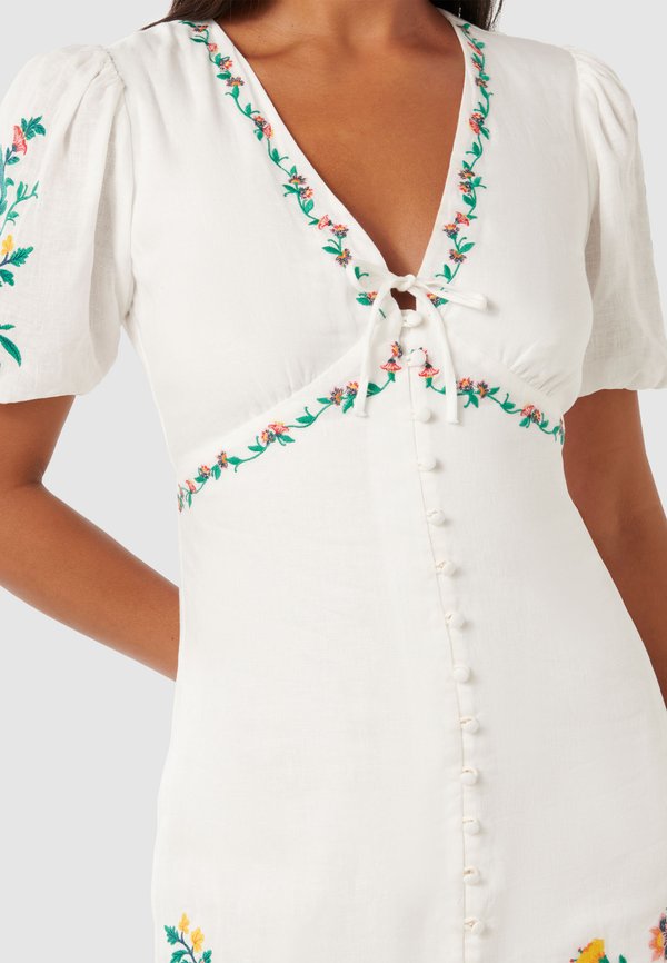 VEANNE EMBROIDERED - Day dress2