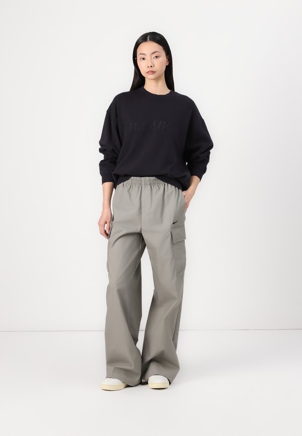 SO TYPICAL KENDAL CREW - Sweatshirt4