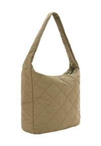 Sac à épaule beige matelassé avec une large bandoulière, présentant une forme rectangulaire et un motif de couture en diagonale. Texture lisse sans matériel visible.