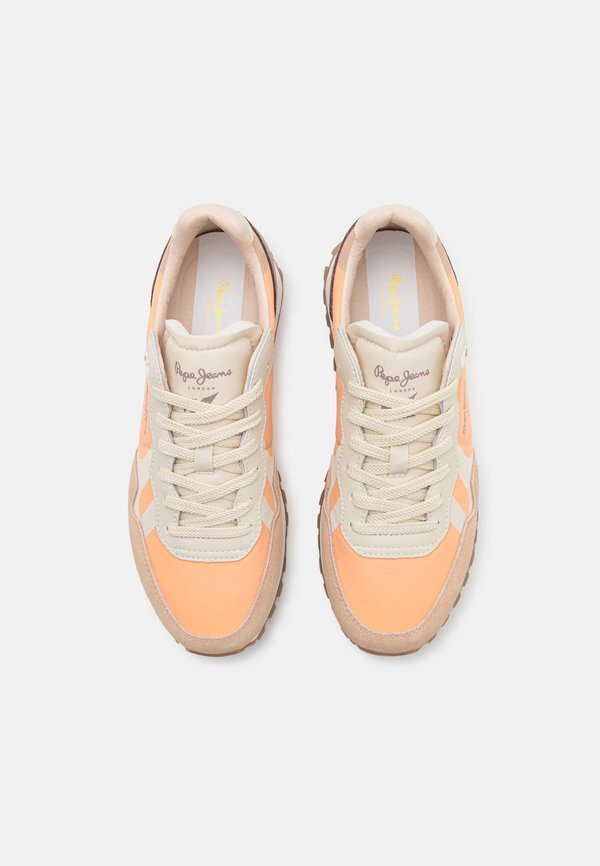 BRIT ON MASTER - Trainers - peach orange2