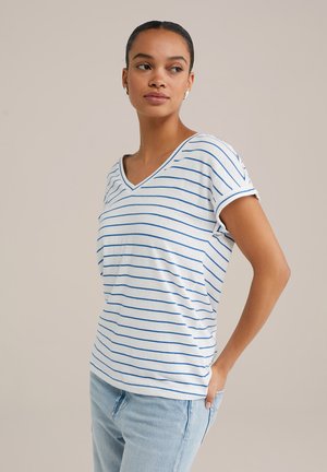 Striped V-neck T-shirt in light blue with navy stripes, short sleeves, and a relaxed fit. Soft fabric with a casual design.