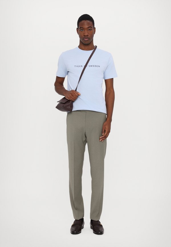 DILLAN  - Print T-shirt3