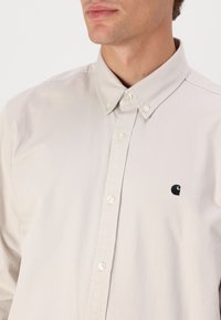Carhartt WIP MADISON - Marškiniai - beige