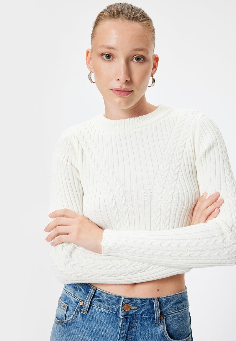 Zwarte Crop Tops met Lange Mouwen kopen? ✔️ Tot 80% korting