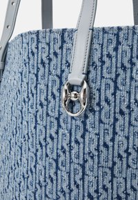 Rabanne Kabelka - blue