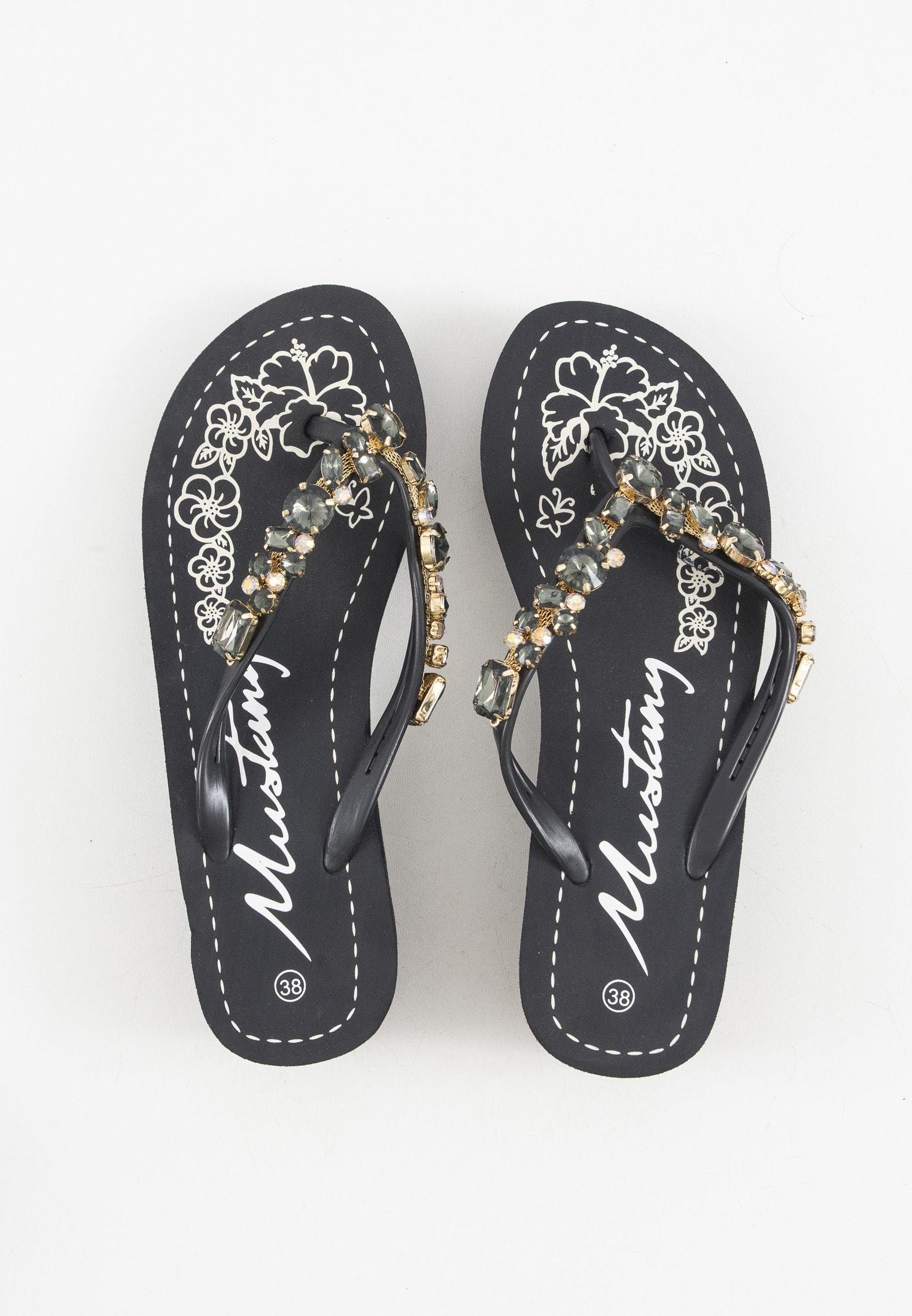 Sandalias negras plataforma Mustang Curie 50437