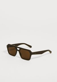 Избран, khaki