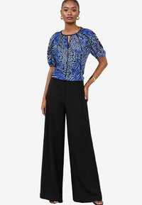 REGULAR FIT - SHORT SLEEVE PRINTED CRINKLE  - Bluza - blue