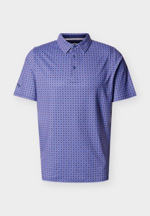 Polo violet à manches courtes avec un petit motif géométrique circulaire et une patte à trois boutons sur fond blanc.