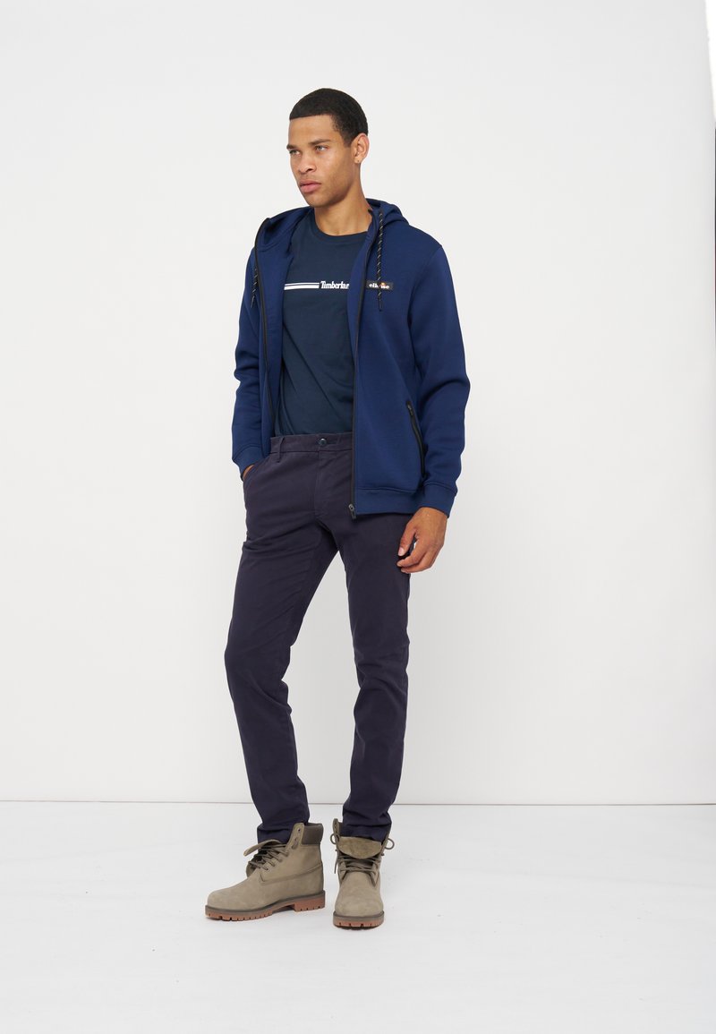 Sudadera con cremallera