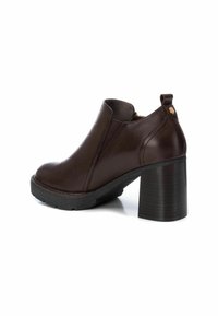 Carmela Botines con plataforma - brown