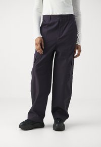 adidas Originals Cargobyxor - dark purple