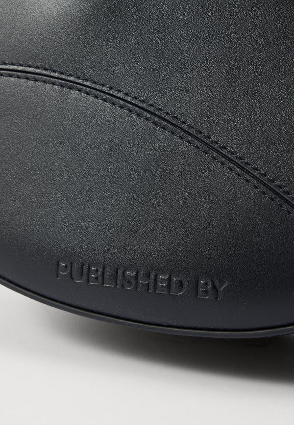 OMNI CROSS BODY - Cross body bag2