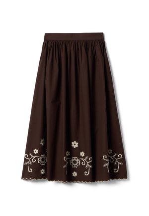 Brauner Midirock mit geraffter Taille, wellenförmigem Saum und hellfarbiger Blumenstickerei am unteren Rand.