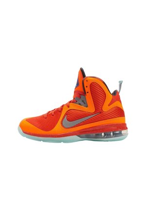 High-top trainers - orange