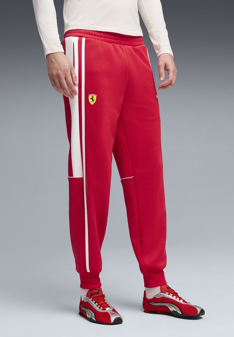 Puma SCUDERIA FERRARI JOGGING - Teplákové kalhoty - rosso corsa
