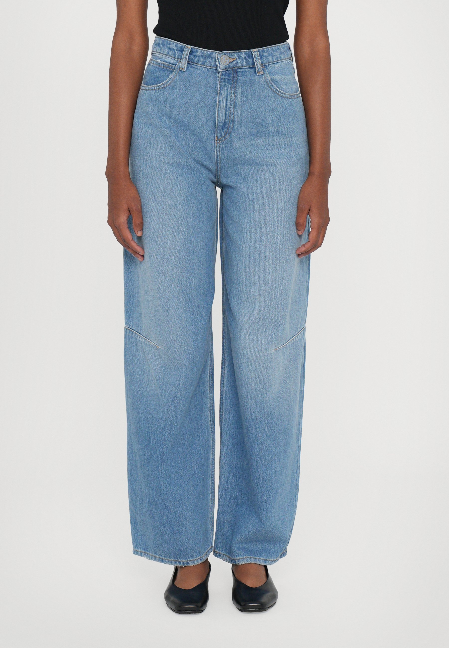 Emporio Armani PANT - Relaxed fit jeans - light blue denim/light