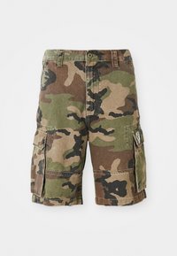 DISTRESSED CAMO CARGO  - Lühikesed teksad - green