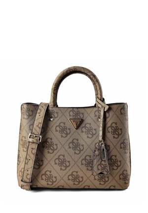 Braune Handtasche von Guess mit Muster, doppelten Griffen, verstellbarem Schulterriemen und markantem dreieckigem Metalllogo auf der Vorderseite.