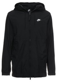 Svart Nike-hoodie med framdragkedja och vit Nike-logotyp på vänster bröst samt i kragen.