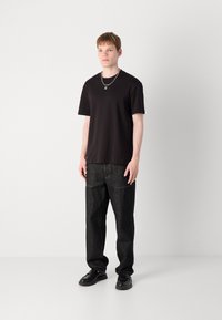 HUGO DALILE - T-Shirt basic - black