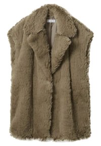Veste sans manches en fausse fourrure taupe avec larges revers et doublure intérieure lisse, conçue pour la chaleur et le style.