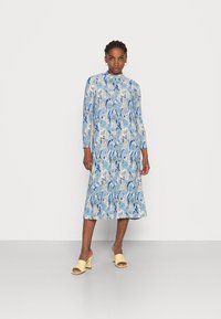 Monki Vestido de dia - blue dusty light bigretro