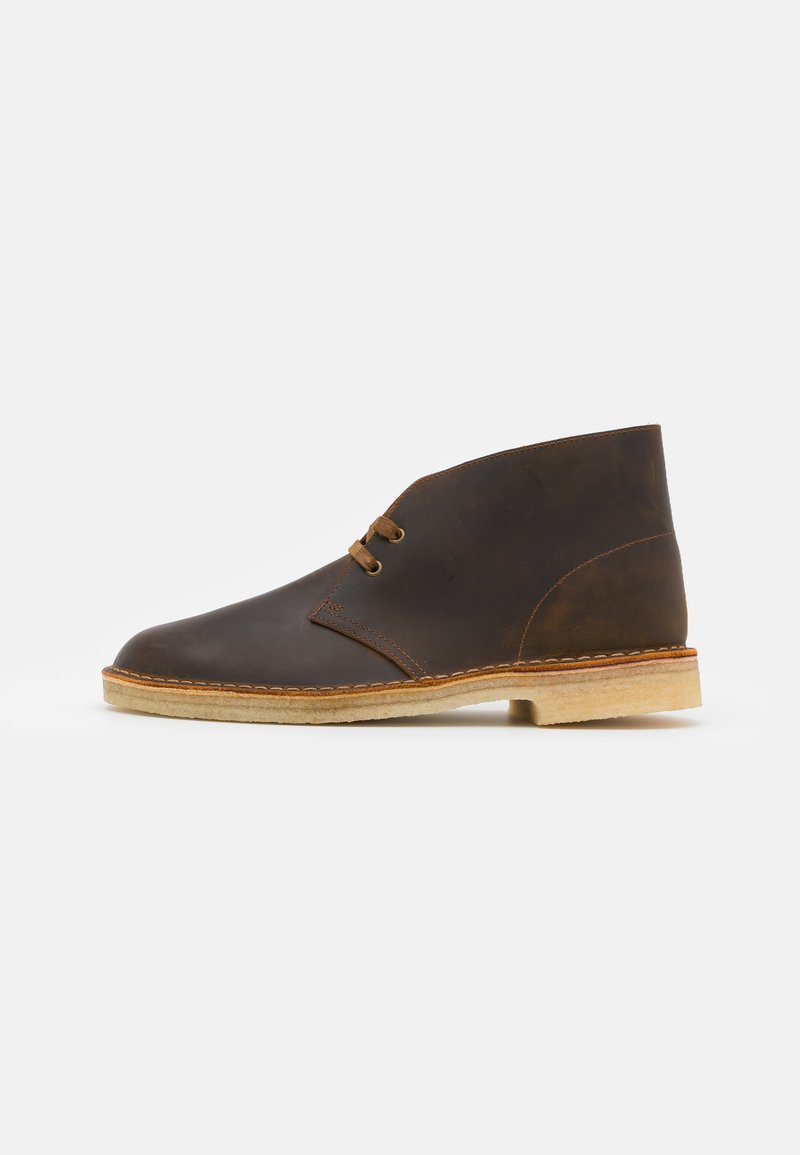 Clarks Originals - DESERT BOOT - Sportlicher Schnürer - camel, Vergrößern