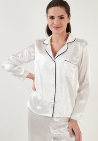 LELA REGULAR FIT - Pizsama szett - ecru