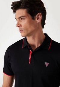 Guess TECH-STRETCH - Polo majica - nero
