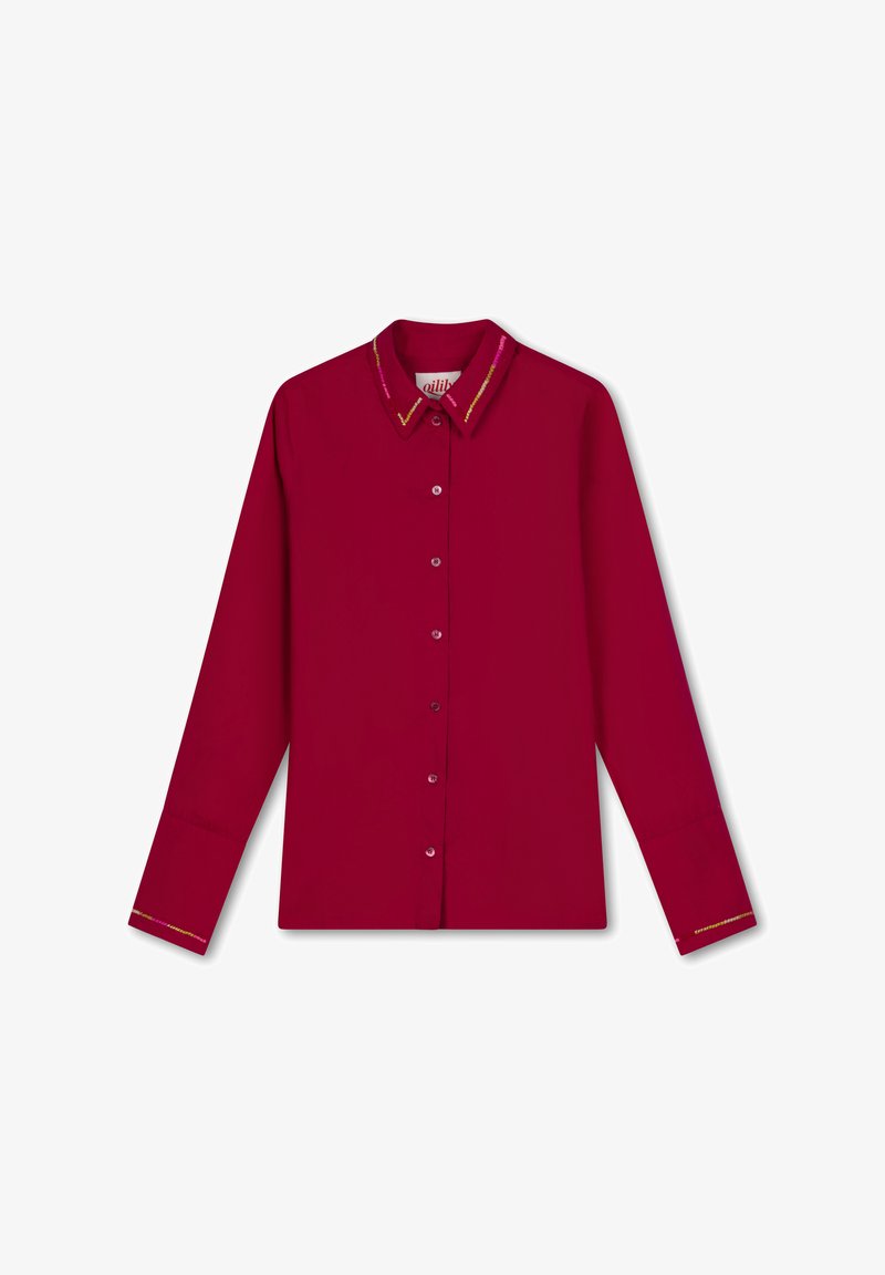 Rode blouse met lange mouwen en kraag, voorzien van kleurrijke geborduurde details en een knoopsluiting aan de voorkant. Glad stof met een getailleerde pasvorm.