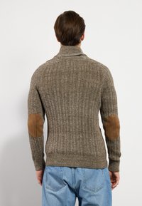 Pier One Strickjacke - khaki melange