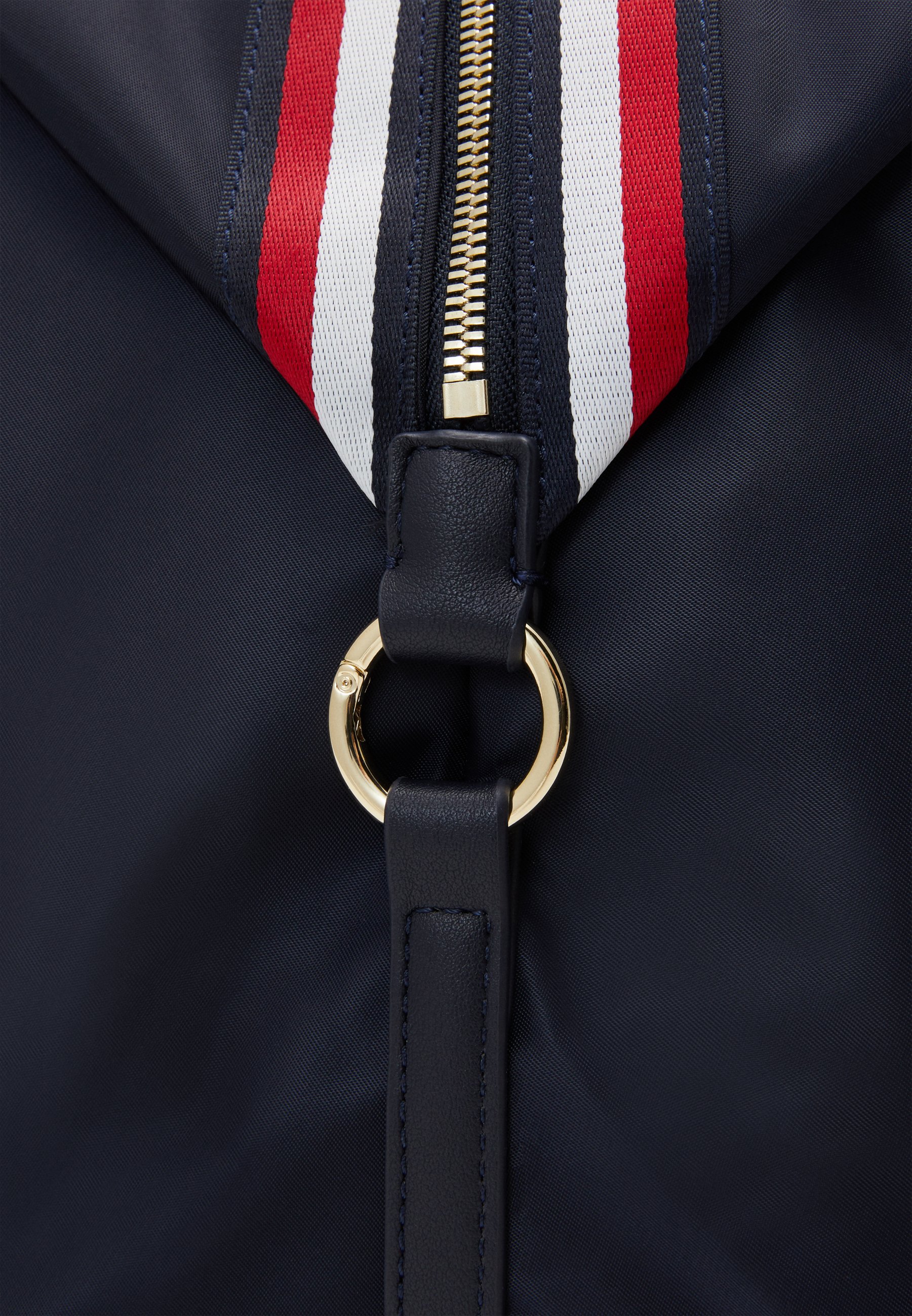 tommy hilfiger poppy weekender bolsa
