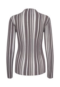 Langsleeve top in een gestructureerde grijze stof met verticale witte strepen. Heeft een hoge halslijn en een aansluitende pasvorm.