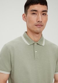 s.Oliver MIT FLAMMGARNSTRUKTUR - Koszulka polo
