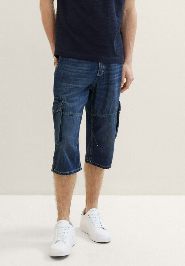 MORRIS OVERKNEE - Jeans Shorts