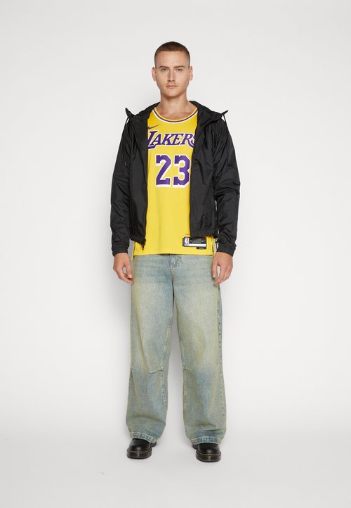 Nike NBA Los Angeles Lakers Icon Edition LeBron James 2022/23 Jersey Amarillo — foto 5